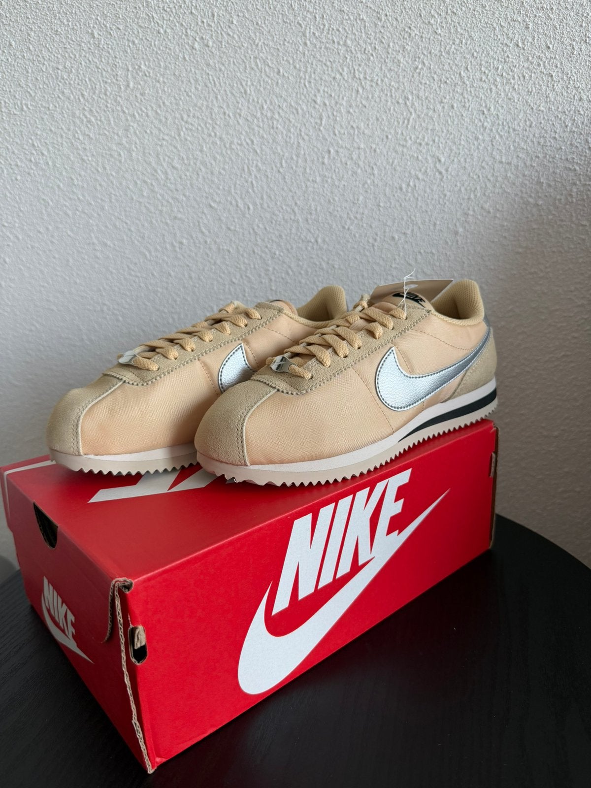 Nike Cortez Women’s Sneakers, Bruin, Nieuw, Ophalen of Verzenden, Sneakers of Gympen