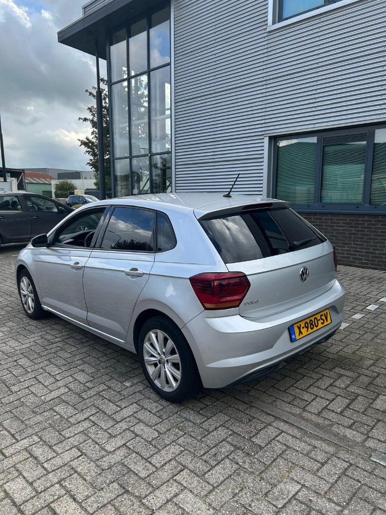 Volkswagen Polo 1.0 TSI 95PK 5D Bluemotion 7-DSG 2017 Grijs, Auto's, 95 pk, 49 €/maand, Bedrijf, 1080 kg