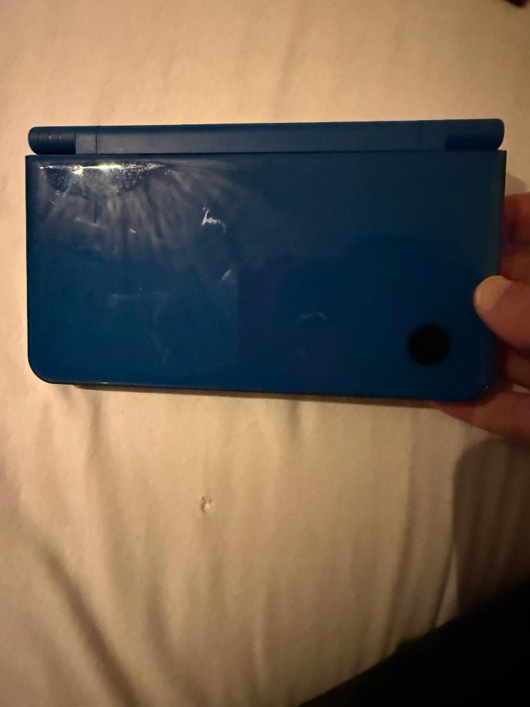 Nintendo DSI XL, Spelcomputers en Games, Spelcomputers | Nintendo DS, Zo goed als nieuw, Dsi, Blauw, Met games, Met beschermhoes of tas