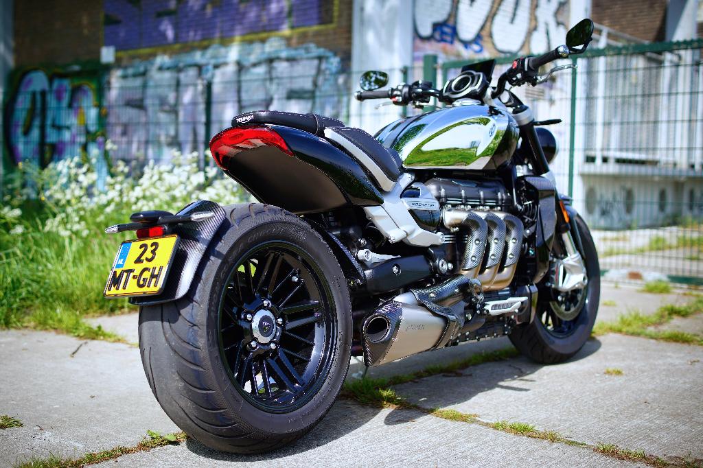 Triumph Rocket 3r 2023 special chrome edition., 2500 cc, Occasion, Motorrijbewijs A, 3 cilinders