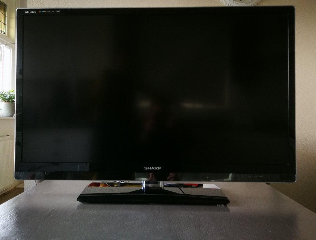 Sharp Aquos LC-40LE700E (3D tv) inclusief 3D brillen, Ophalen, LCD, Zo goed als nieuw, 100 Hz