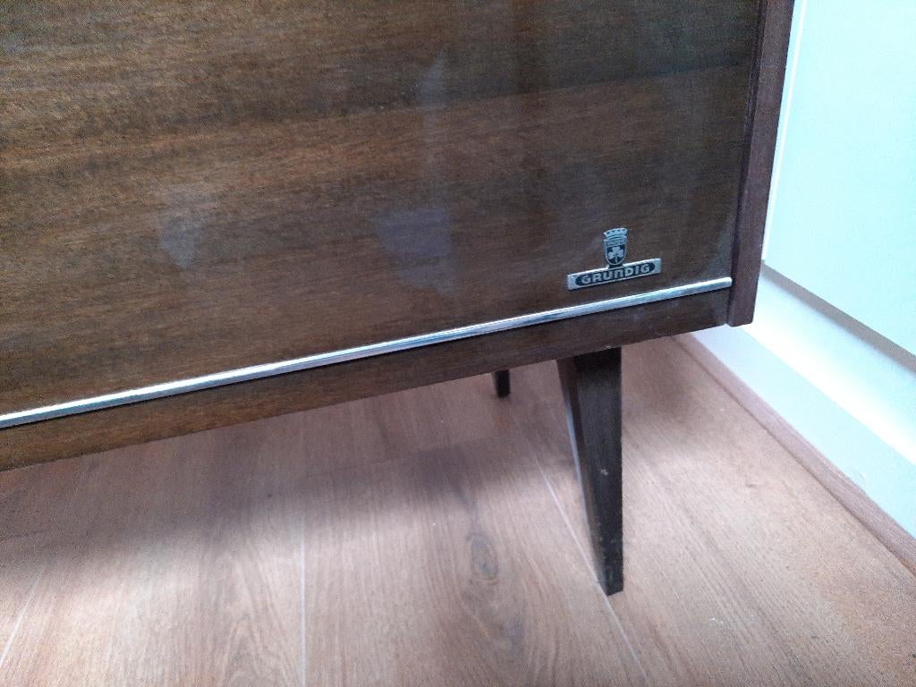 antiek radiomeubel Grundig met platenspeler werkend, Ophalen