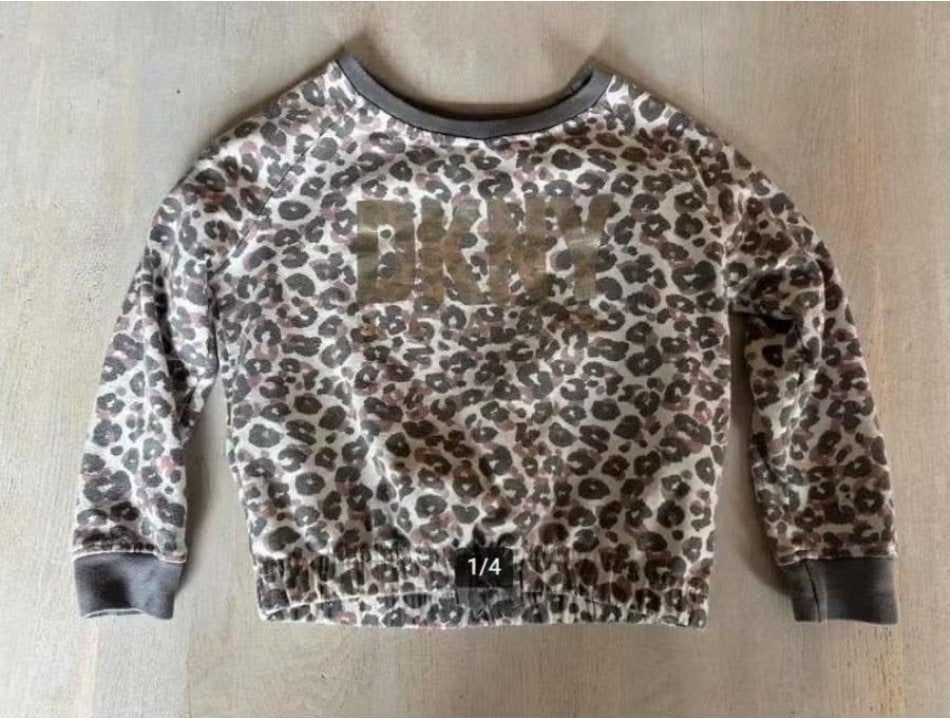 Roze/grijze trui van DKNY jeans (ZGAN) 3 jr. maat 98-104, Kinderen en Baby's, Kinderkleding | Maat 98, Zo goed als nieuw, Meisje
