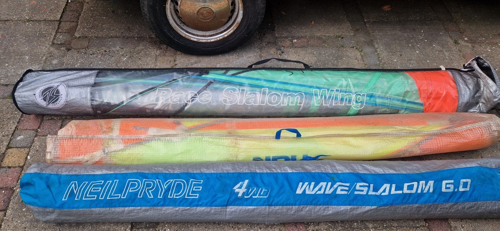 Foto 3 van BIC veloce surfplank,  137 liter  298   Neilpryde zeil,