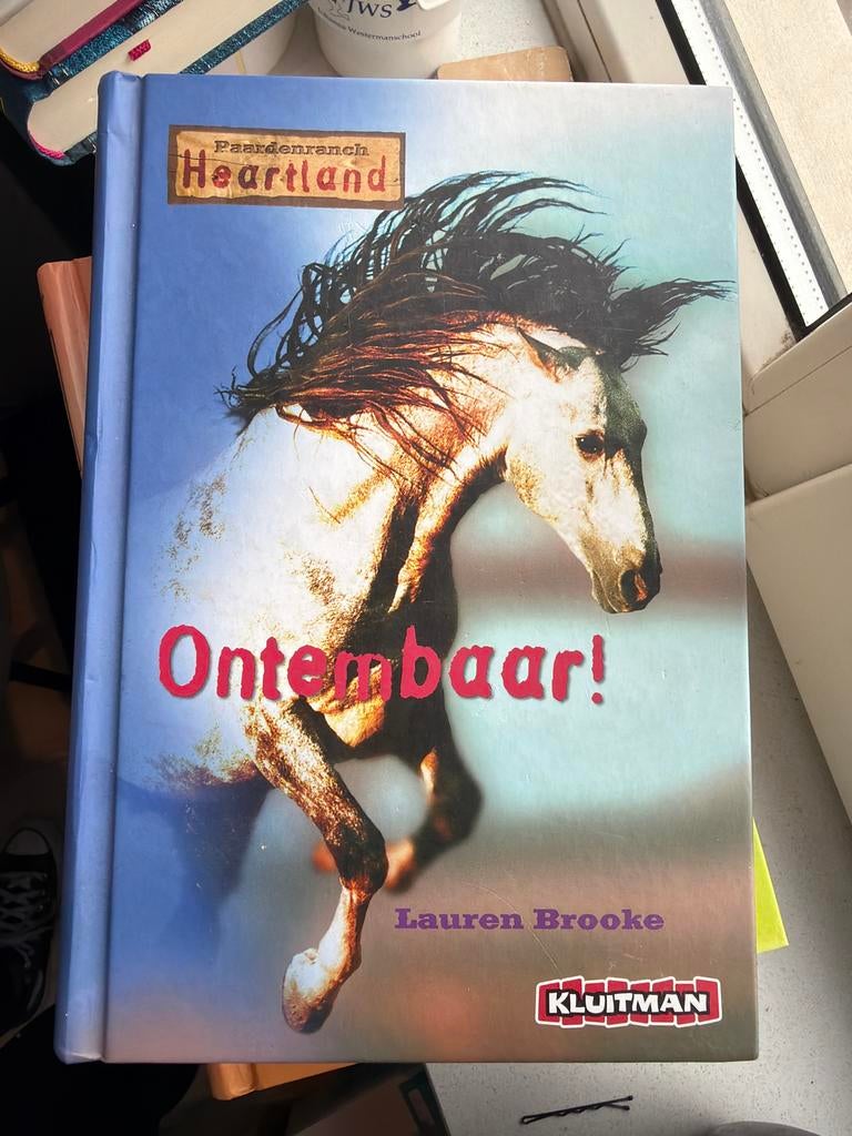 Paardenranch Heartland: Ontembaar! - Lauren Brooke, Boeken, Ophalen of Verzenden, Gelezen, Fictie algemeen