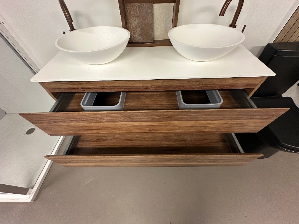 Showroom Badmeubel Garda Hout met Solid Surface Wastafels, Ophalen, Koper, Onbekend, Nieuw