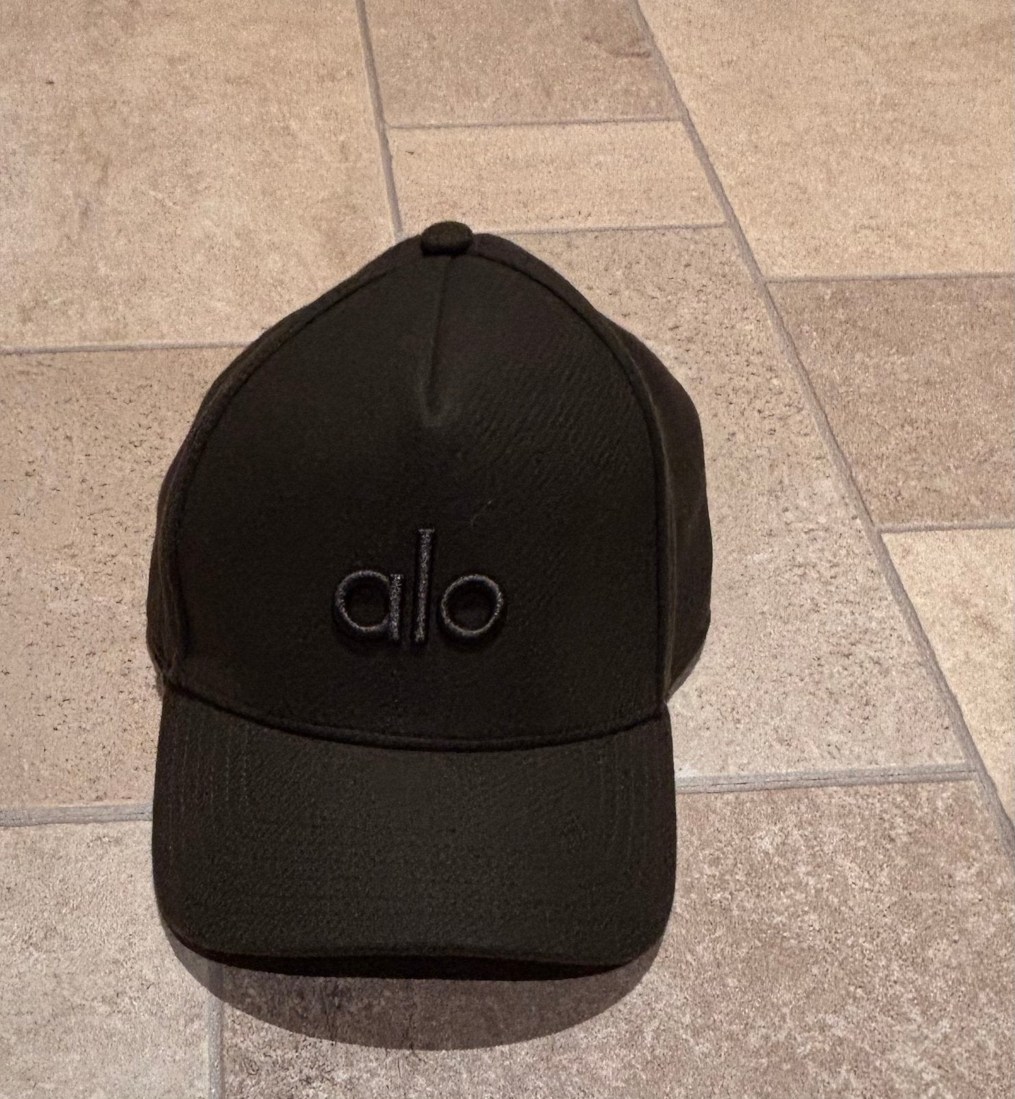 Alo pet orgineel, Mi, Mi, Mi, One size fits all