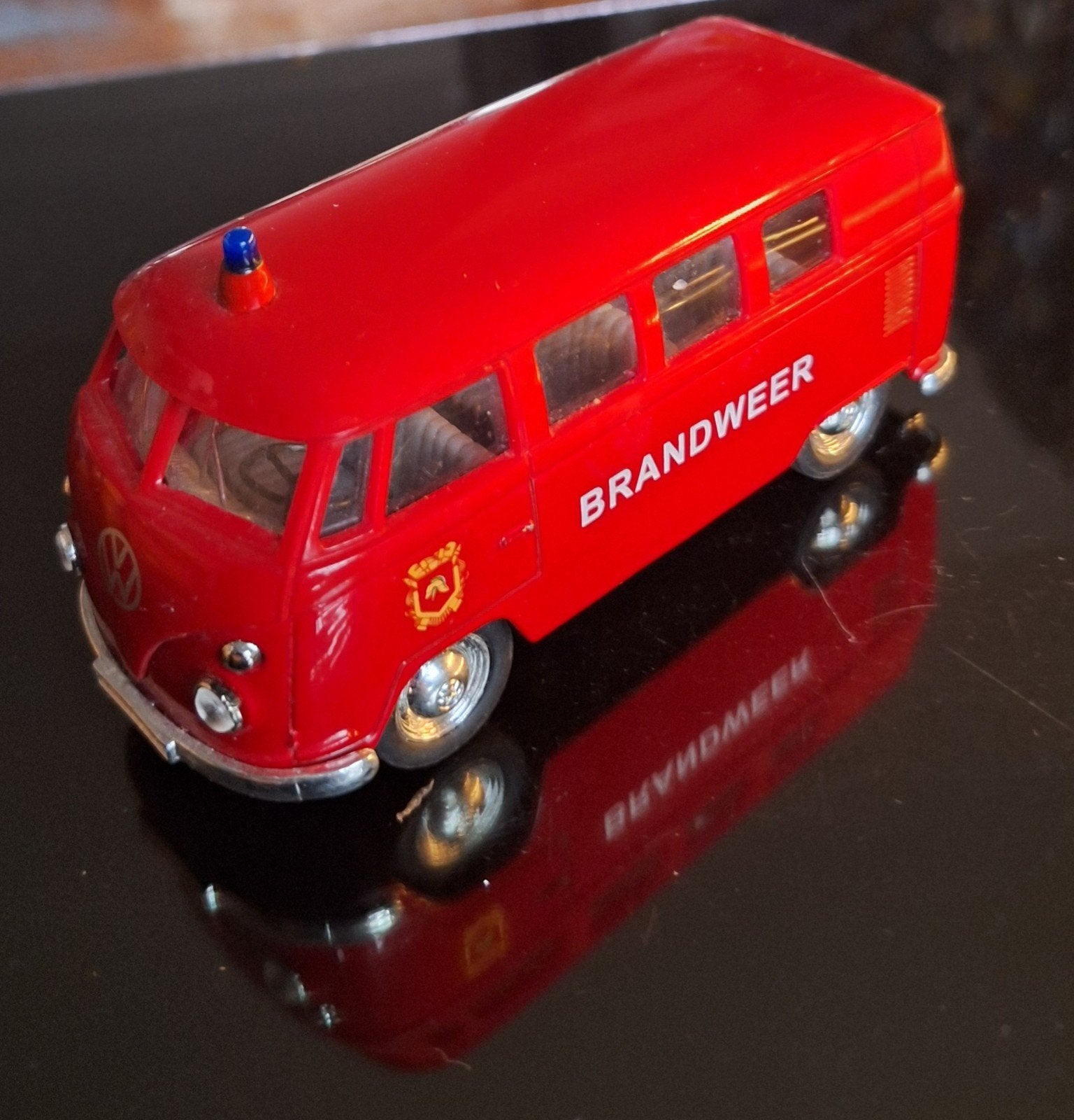 Welly Volkswagen t1 bus "brandweer", Ophalen of Verzenden, Zo goed als nieuw, Bus of Vrachtwagen
