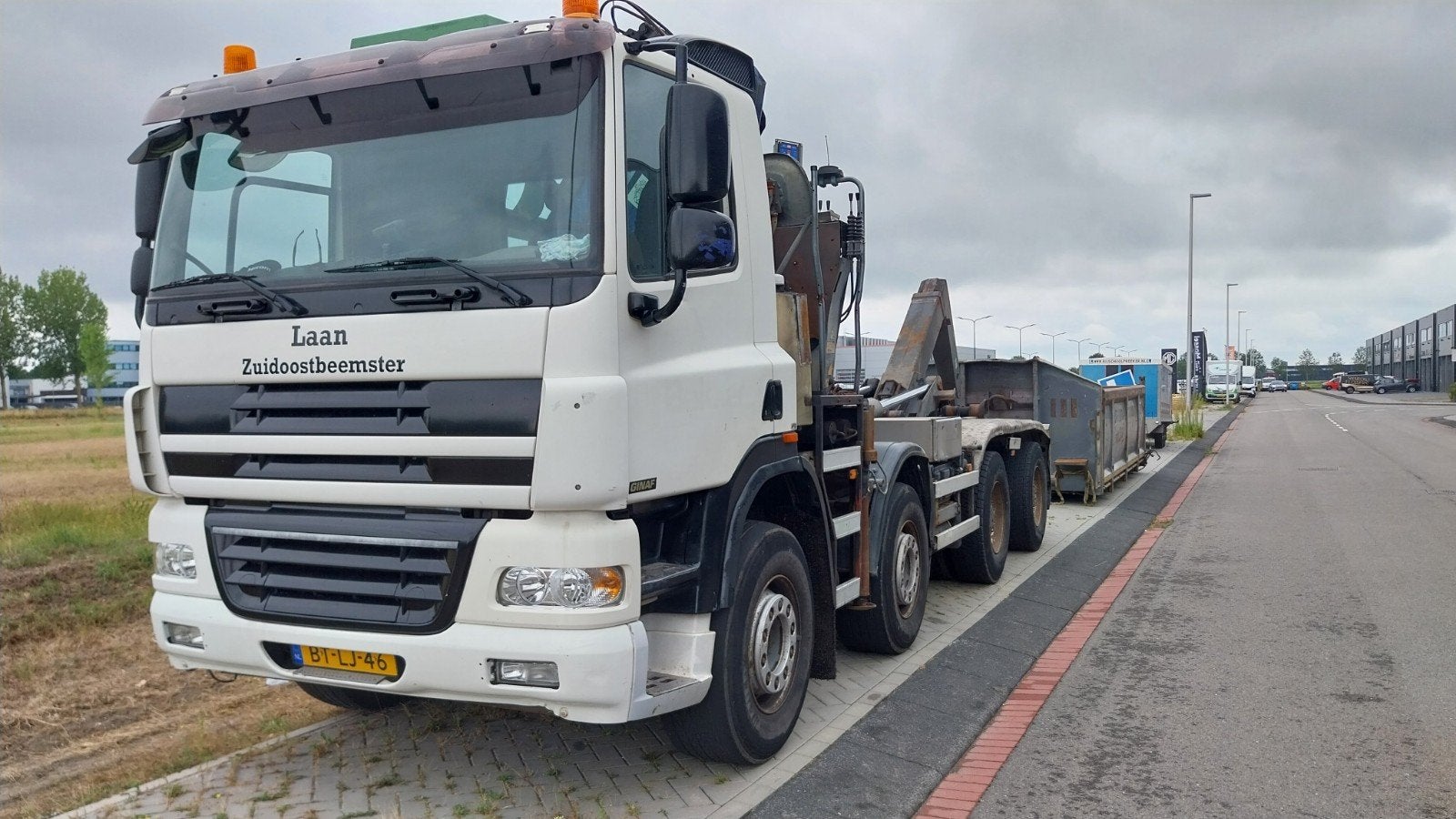ginaf x4241 8x4  haakarm kraan, Auto's, Vrachtwagens, Euro 5, Particulier, Te koop, 462 pk