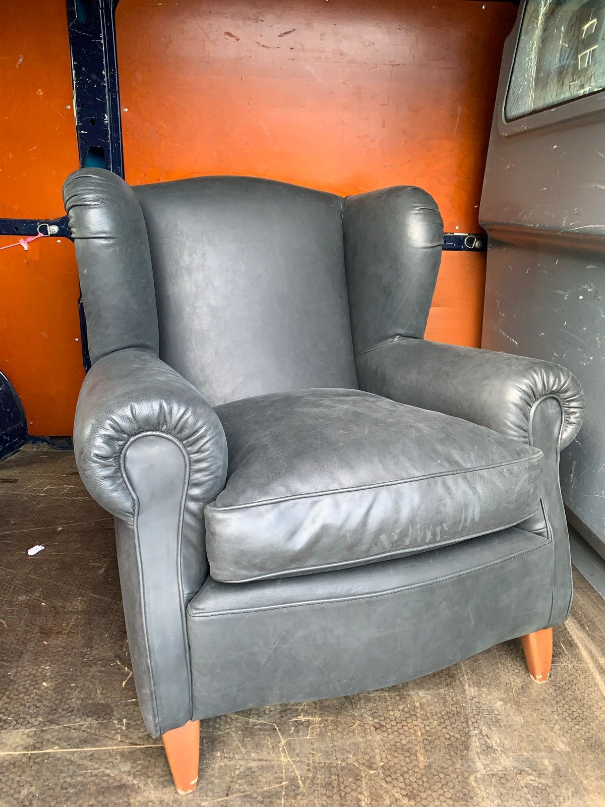 Fendi Leren Fauteuil blauw Grijs FENDI wingback leren stoel, Ophalen of Verzenden