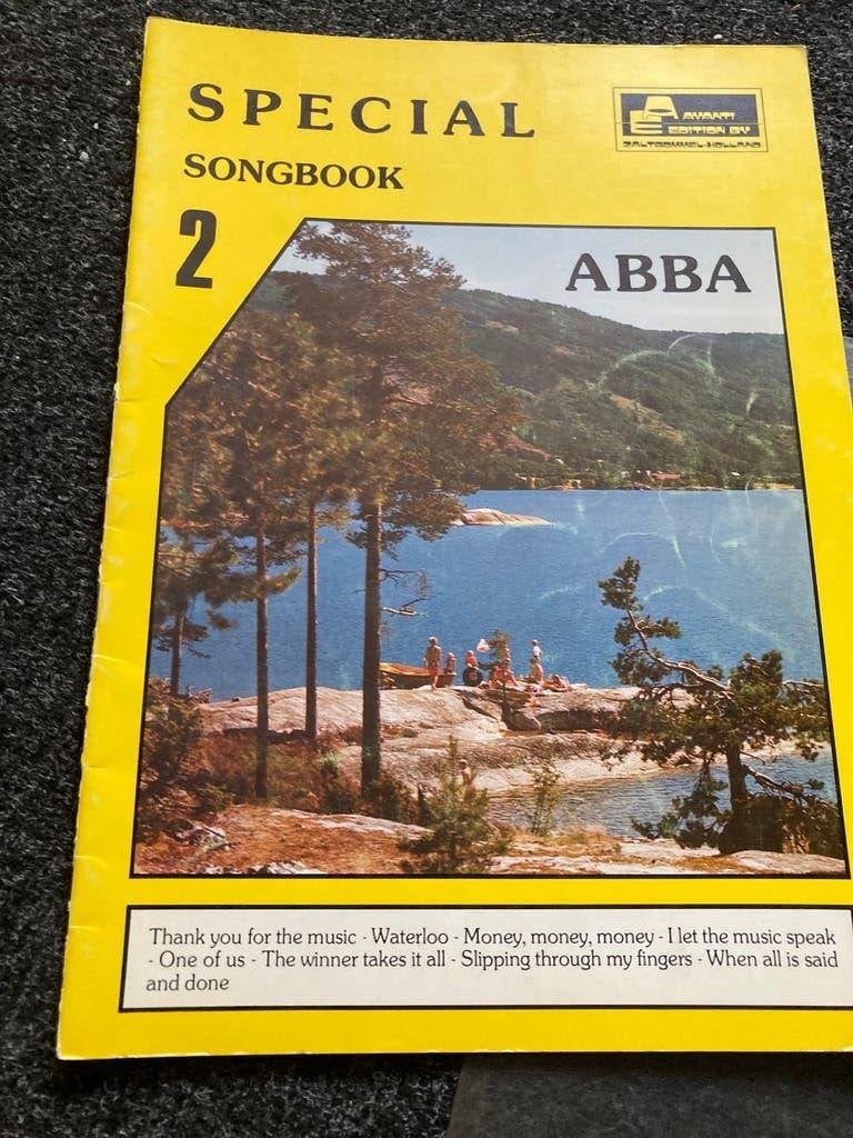 Bladmuziek keyboard, piano & Accordeon  ABBA, Muziek en Instrumenten, Bladmuziek, Zo goed als nieuw, Artiest of Componist, Populair