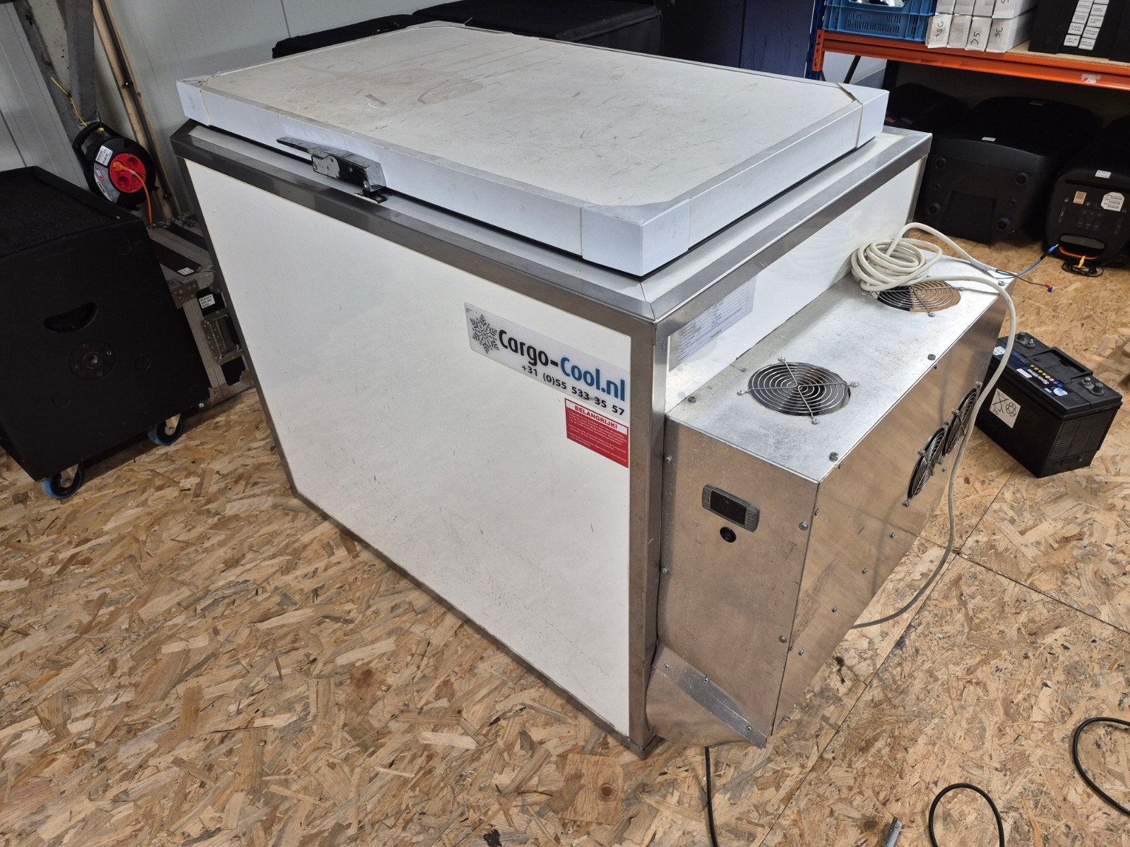 Vebabox Koelbox tot -18C - 12V Accu / 230V Netstroom, Minder dan 75 liter, Ophalen, Zonder vriesvak, Minder dan 85 cm
