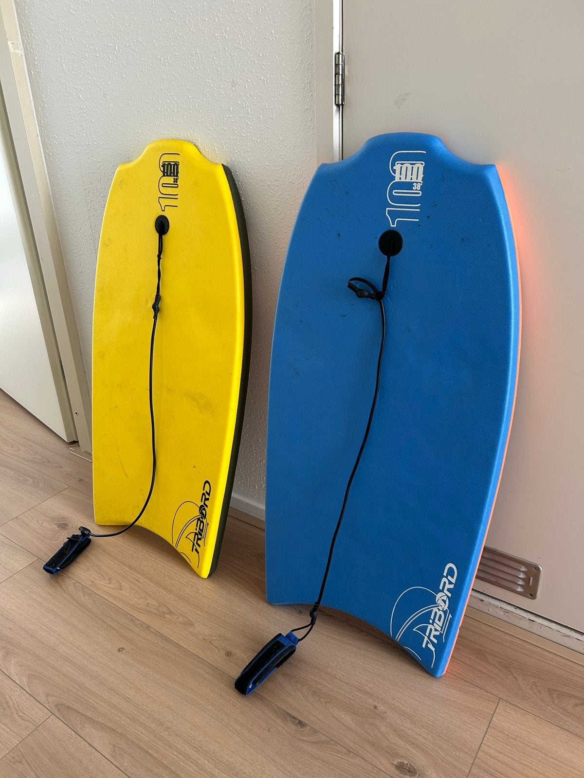 Bodyboards Tribord 100 (2 stuks), Ophalen, Gebruikt, Overige typen, Met koord