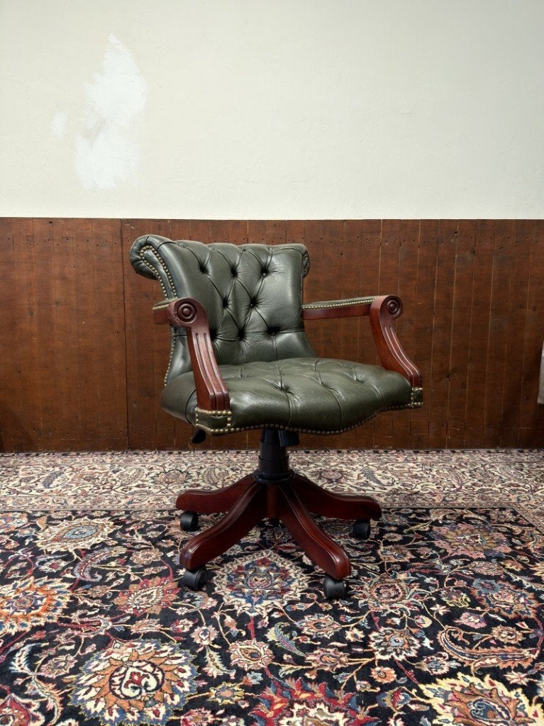 Klassiek Engels Chesterfield Bureaustoel, Ophalen