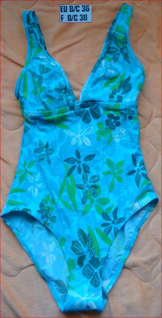 HUNKEMÖLLER blauwe gebloemde badpak 38 B/C nieuw, Meerkleurig, Nieuw, Badpak, Ophalen of Verzenden