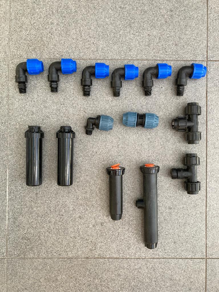 Rainbird sproeiers + koppelingen, Ophalen of Verzenden, Gebruikt, Overige typen