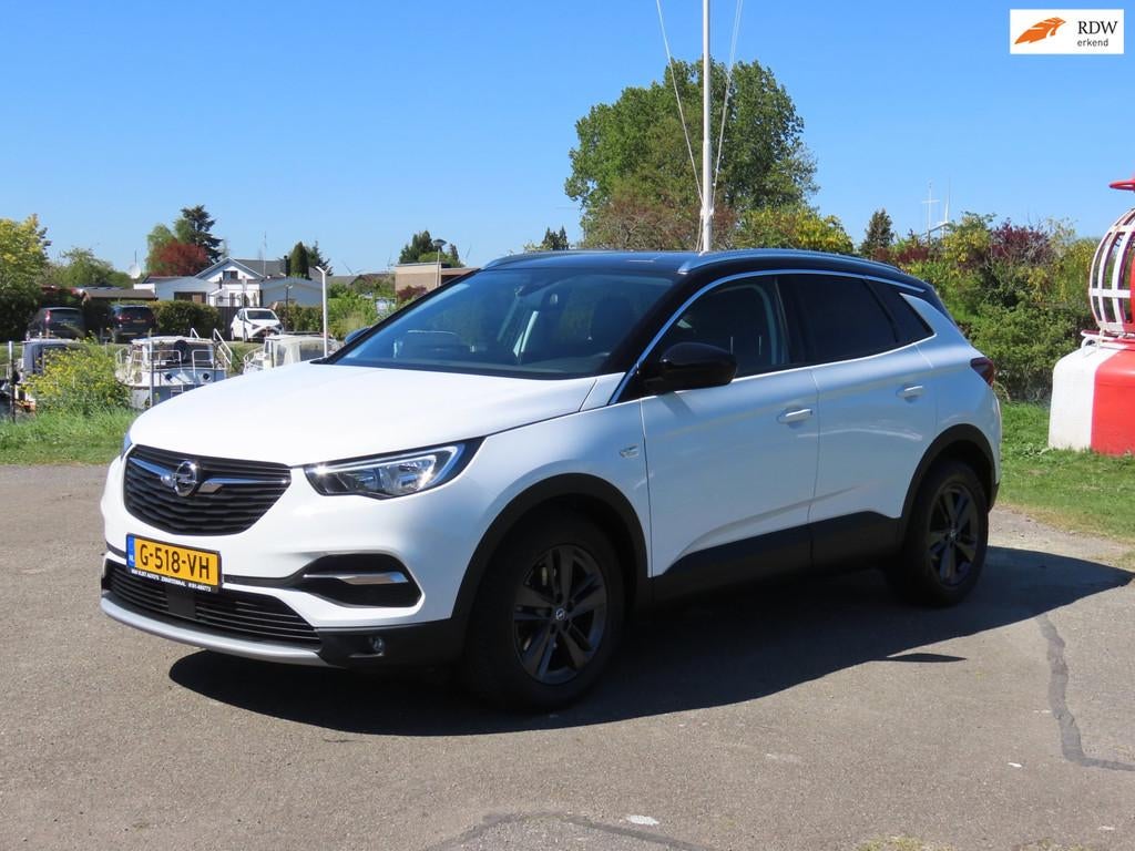 Opel Grandland X 1.2 Turbo 120 Jaar Edition *Carplay *Camera, Gebruikt, 1199 cc, Leder en Stof, Wit