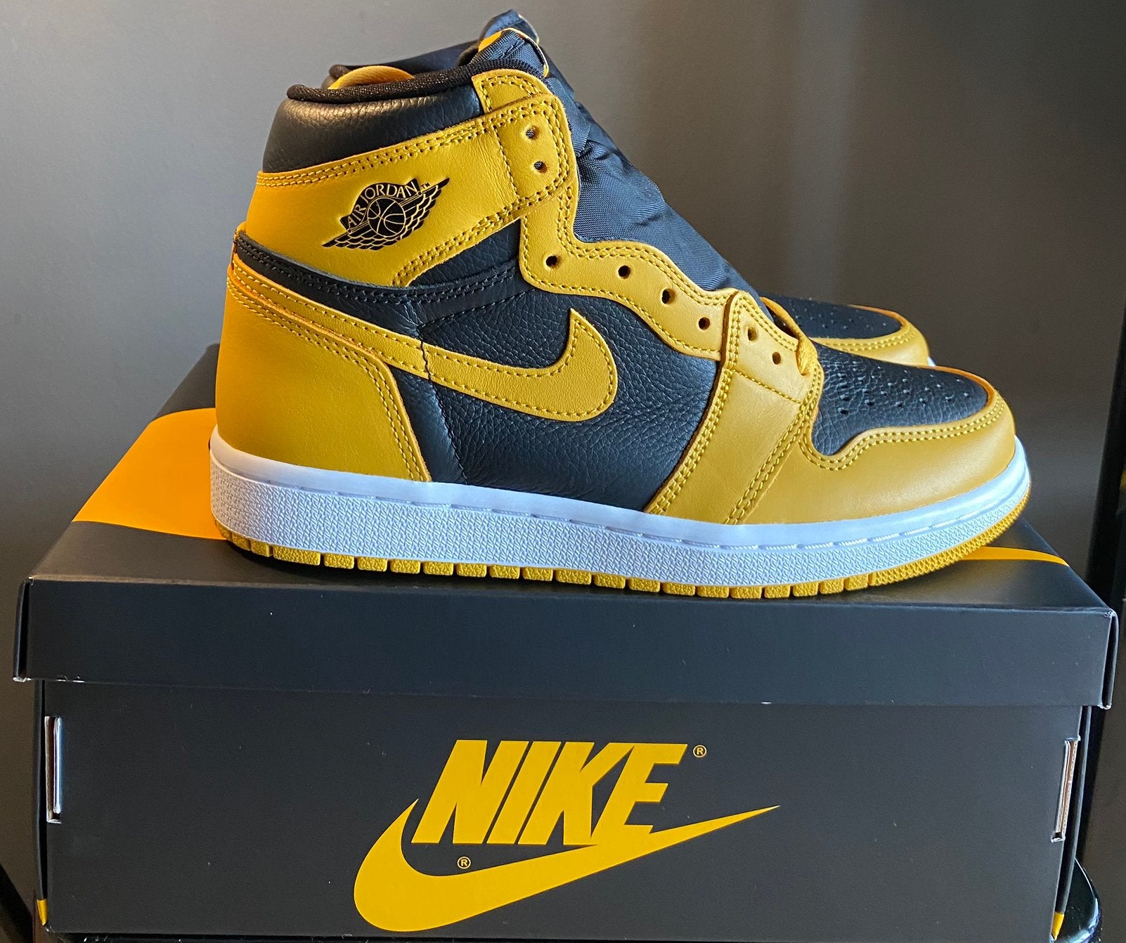Jordan 1 High OG Pollen 38.5, Overige kleuren, Nieuw, Ophalen of Verzenden, Sneakers of Gympen