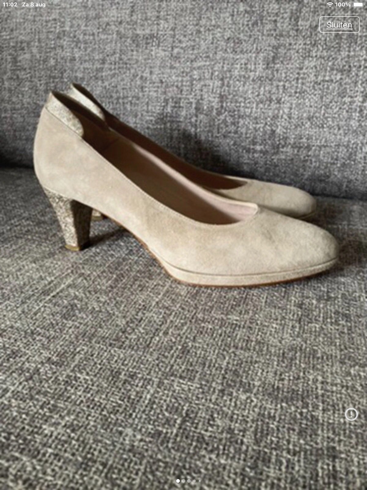 Lilian Zandkleurige Leren Pumps Maat 40, Kleding | Dames, Schoenen, Pumps, Verzenden, Beige, Zo goed als nieuw