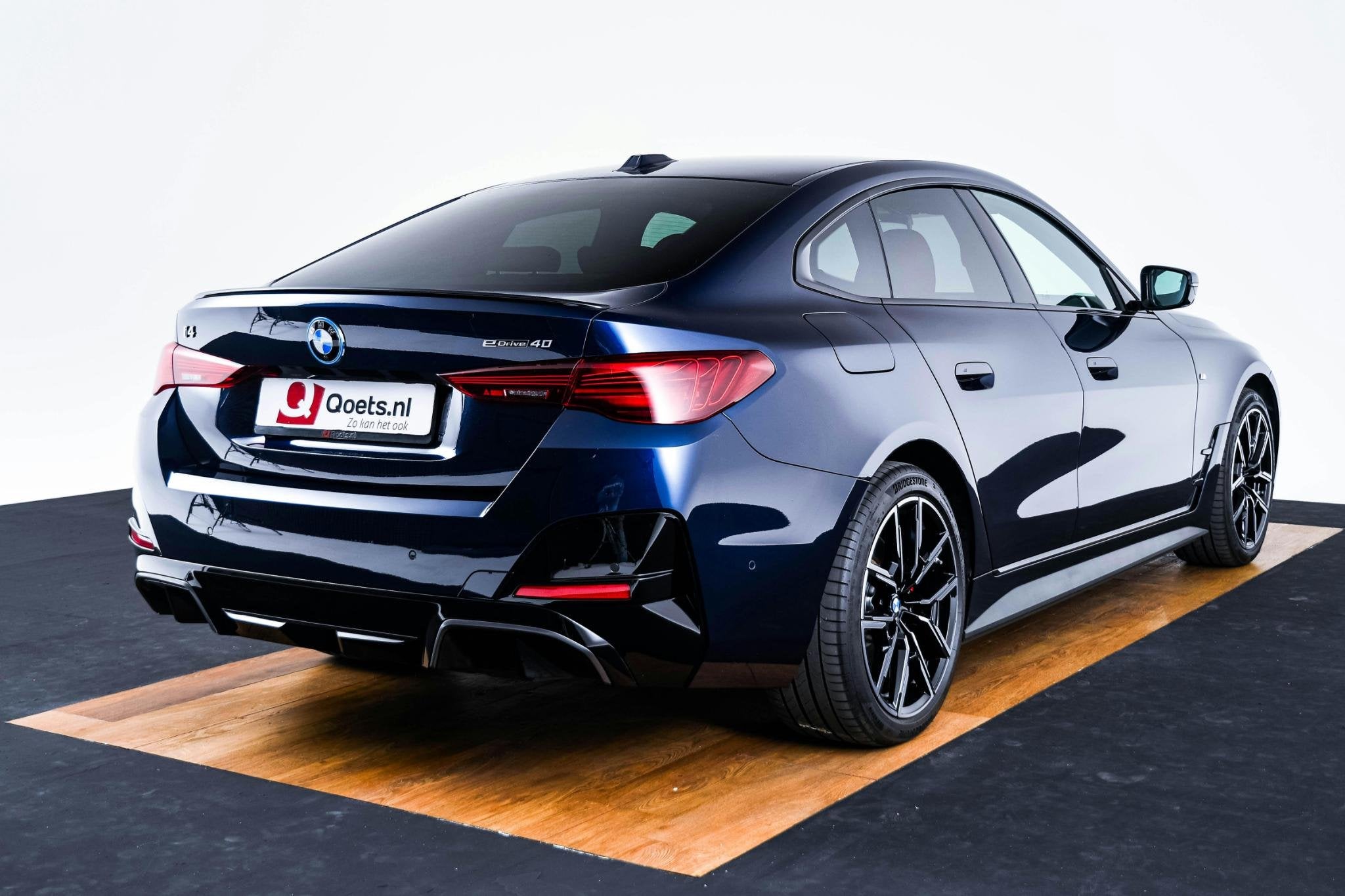BMW i4 eDrive40 M Sport Pro Edition 84 kWh COMFORT PACK - IN, Auto's, Dealer onderhouden, Achterwielaandrijving, Huisgarantie