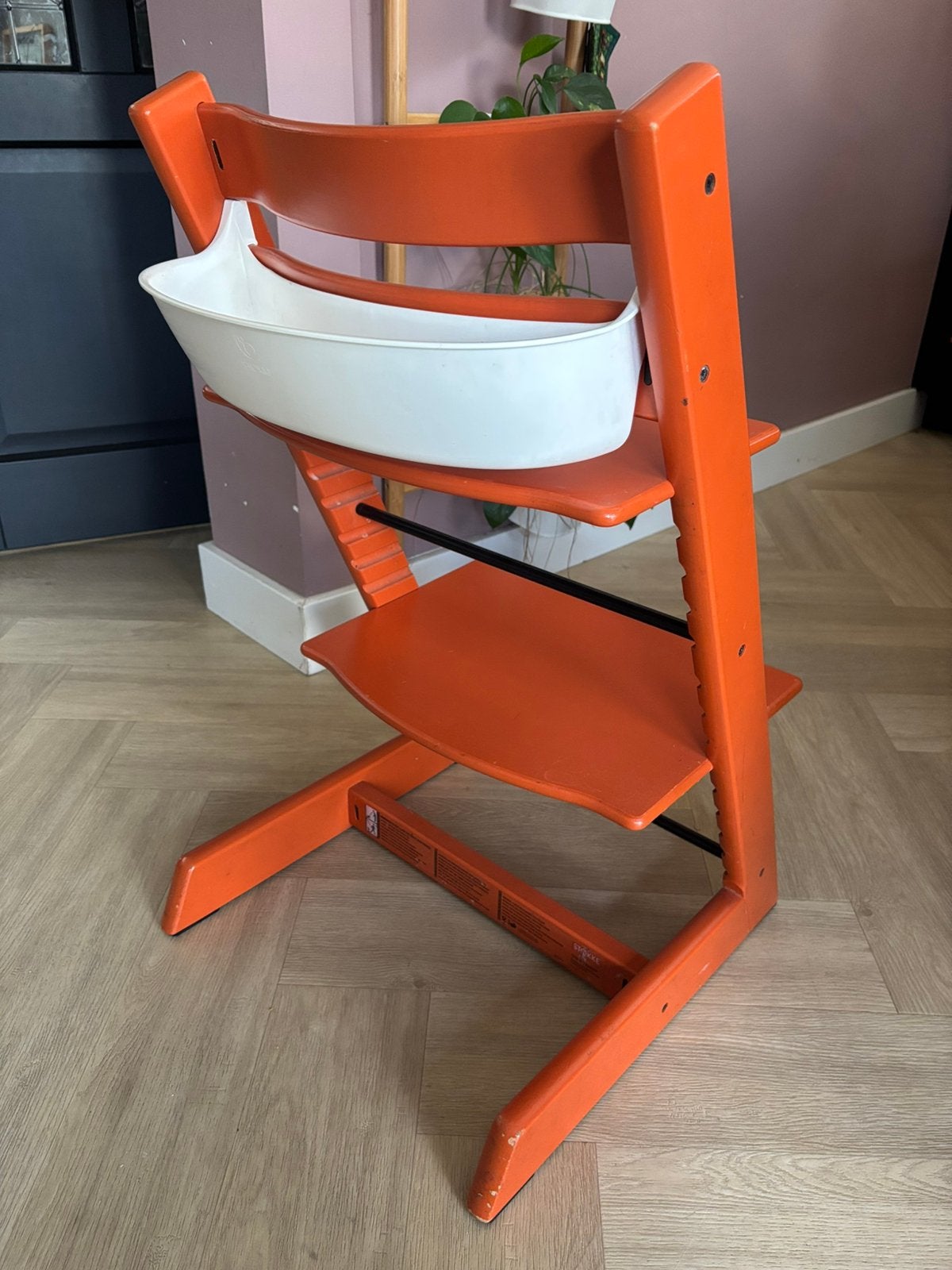 Oranje Stokke Tripp Trapp kinderstoel - verzendbaar, Kinderen en Baby's, Kinderstoelen, Ophalen of Verzenden, Zo goed als nieuw