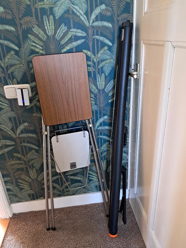 Filmscherm en tafeltje, Ophalen, Handmatig, Gebruikt