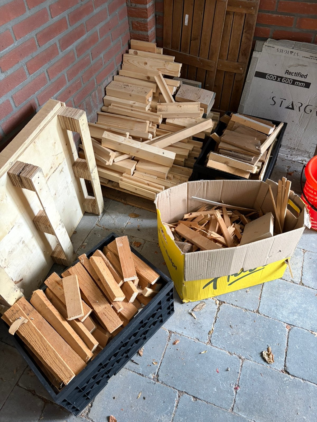 Stookhout, vanalles wat, Tuin en Terras, Haardhout, Ophalen, Overige houtsoorten, Blokken