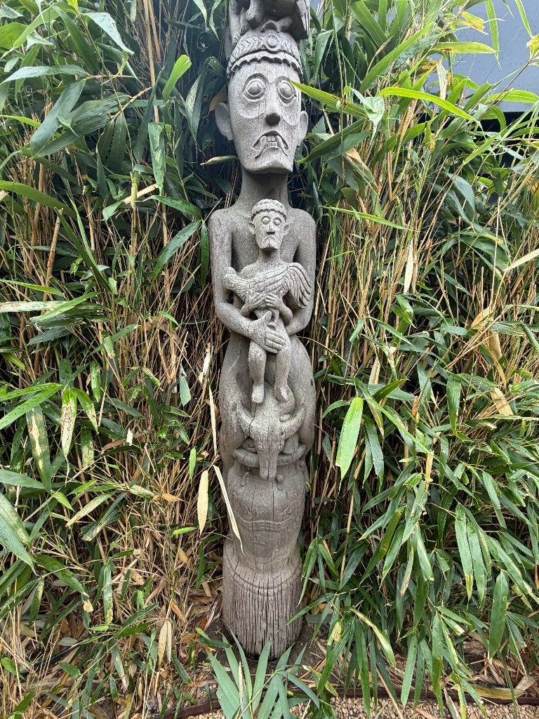 7x Monumentale Dayak beelden (Borneo) Ulin IJzerhout, Ophalen, Houtsnijwerk, Hout, Grijs