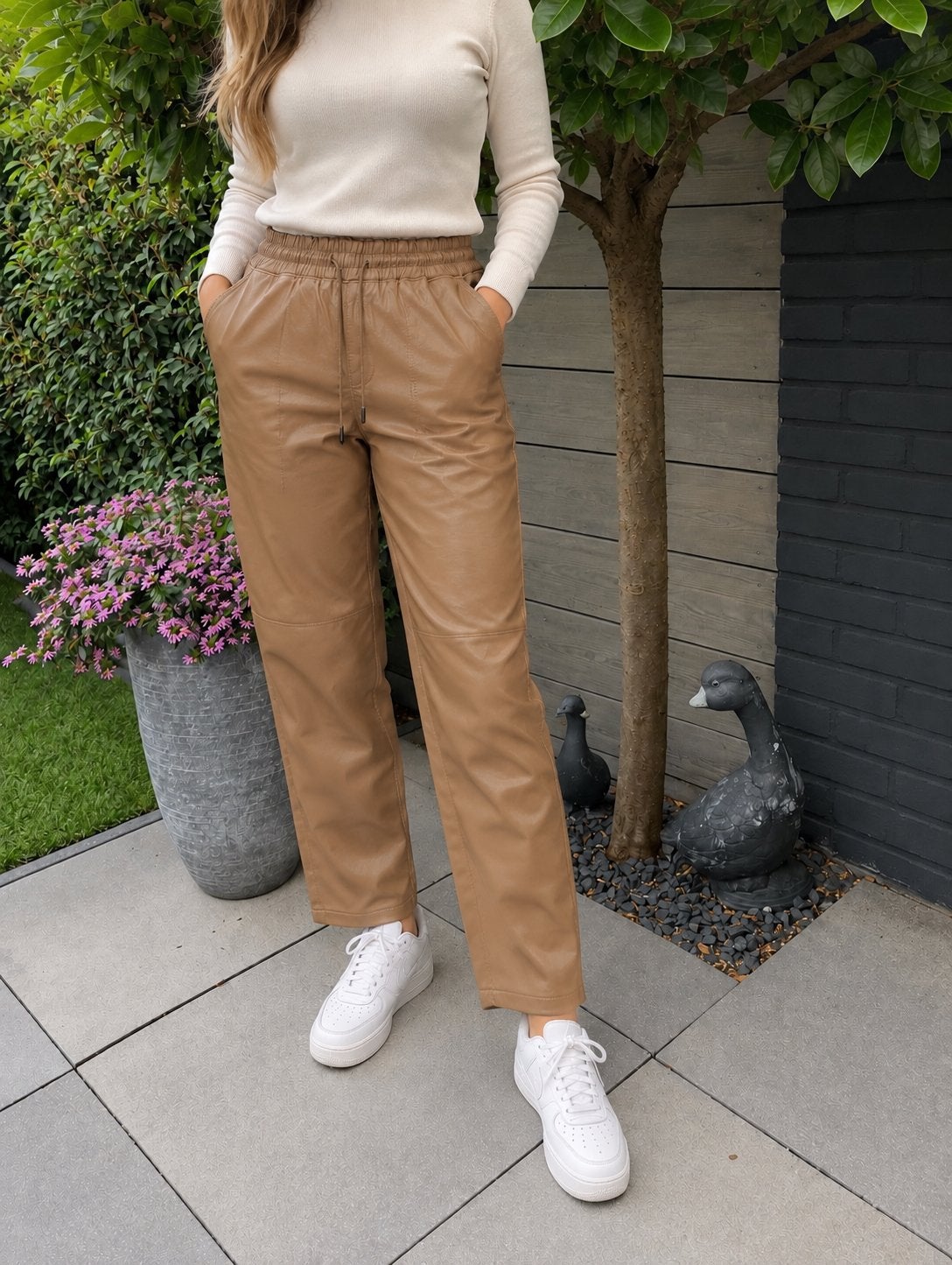 Pu toxik 3 broek met elastische tailleband en strikceintuur, Verzenden, Zo goed als nieuw