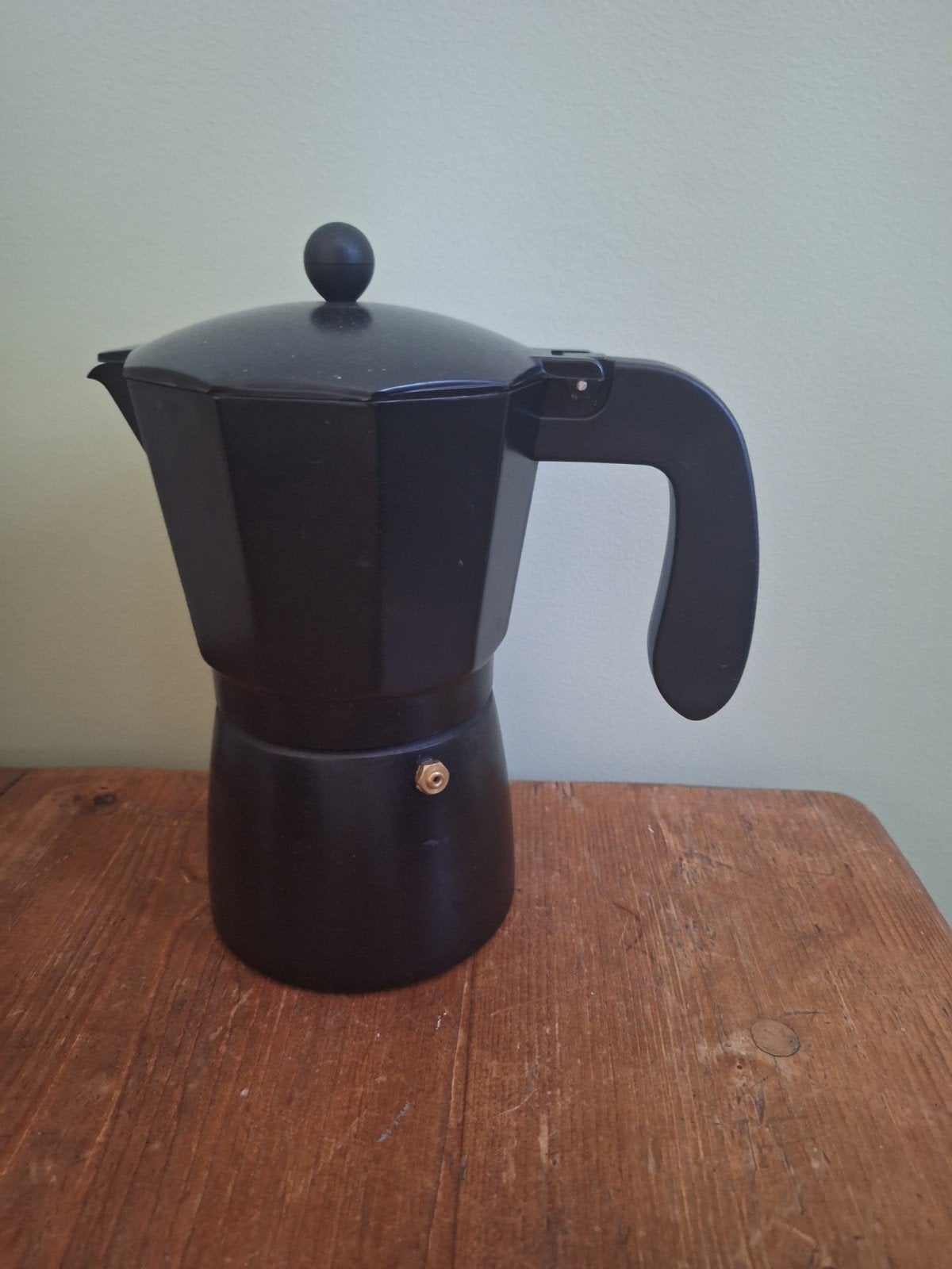 Zwarte percolator voor heerlijke koffie, Gebruikt, Koffiemachine, Gemalen koffie, Ophalen of Verzenden