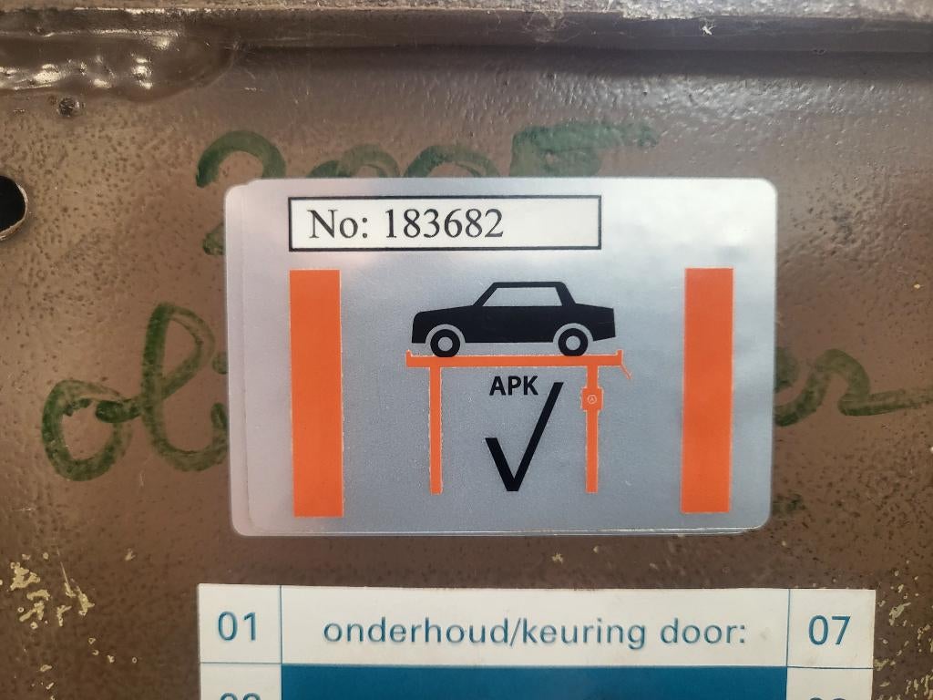 Hefbrug 4 koloms 2500 kg APK, Ophalen, Gebruikt