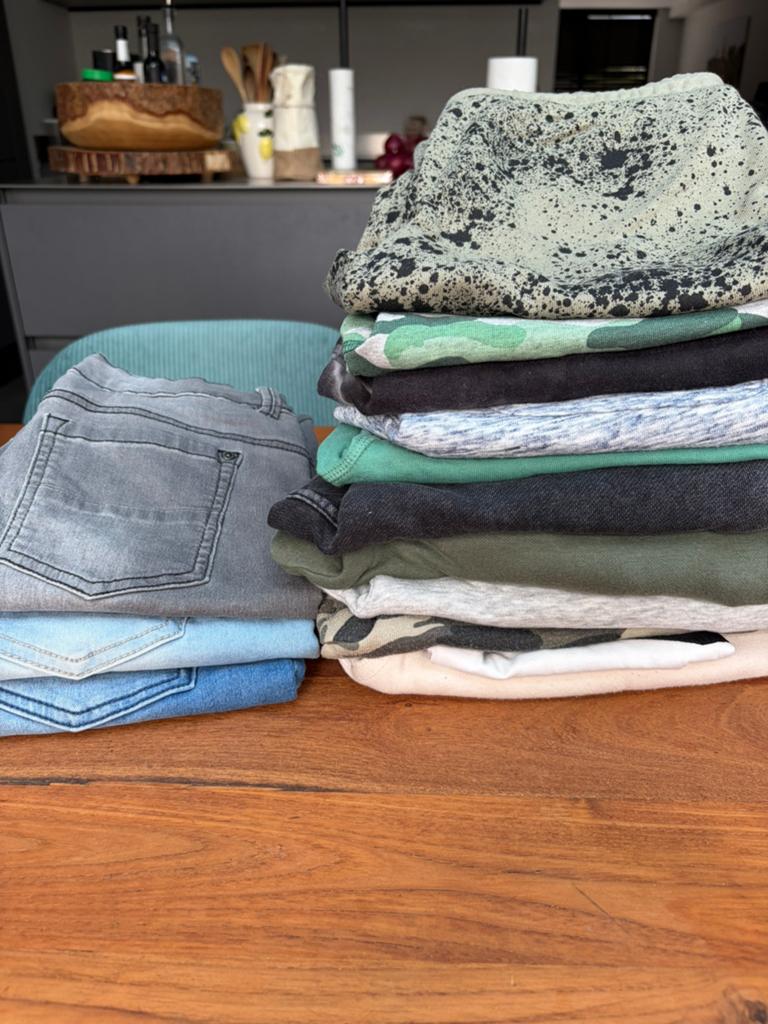 13 sweat- en denim shorts voor jongens, maat 158 en 158-164, Ophalen, Maat 158