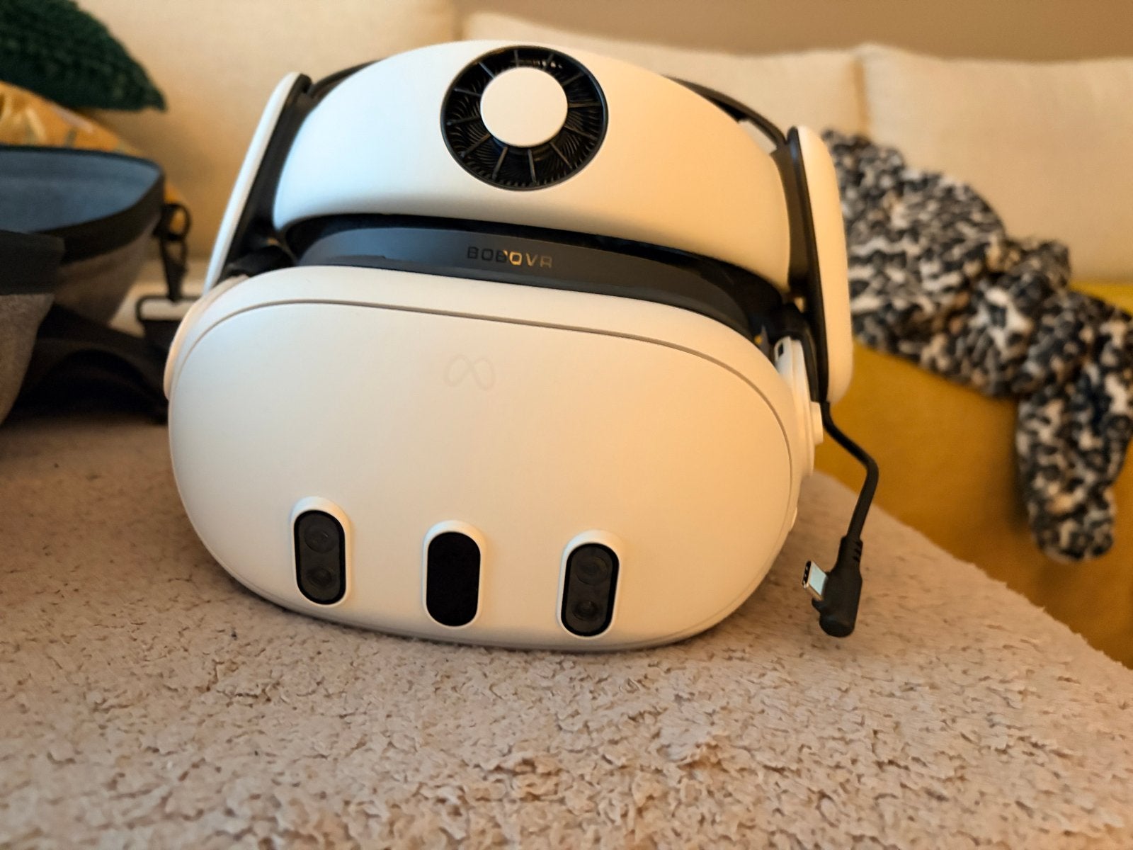 Meta Quest 3 512GB met BoboVR case en strap (fan/accu), Spelcomputers en Games, Ophalen of Verzenden, Zo goed als nieuw, VR-bril
