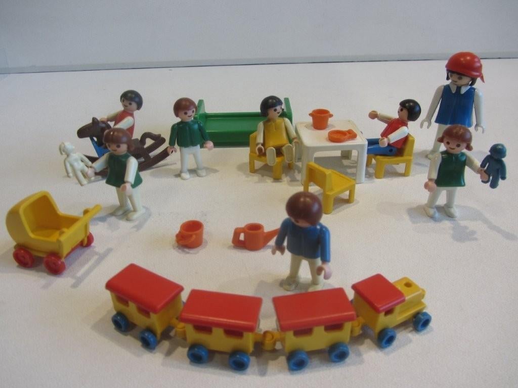 Playmobil vintage  Kinderkamer kinder dag verblijf, Ophalen of Verzenden, Gebruikt, Los playmobil