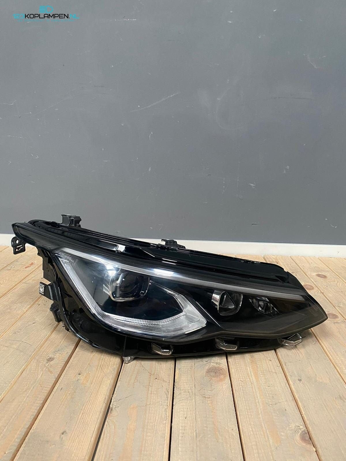VW Volkswagen Golf 8 Black Edition IQ LED koplamp rechts, Auto-onderdelen, Verlichting, Ophalen, Gebruikt, -, Volkswagen