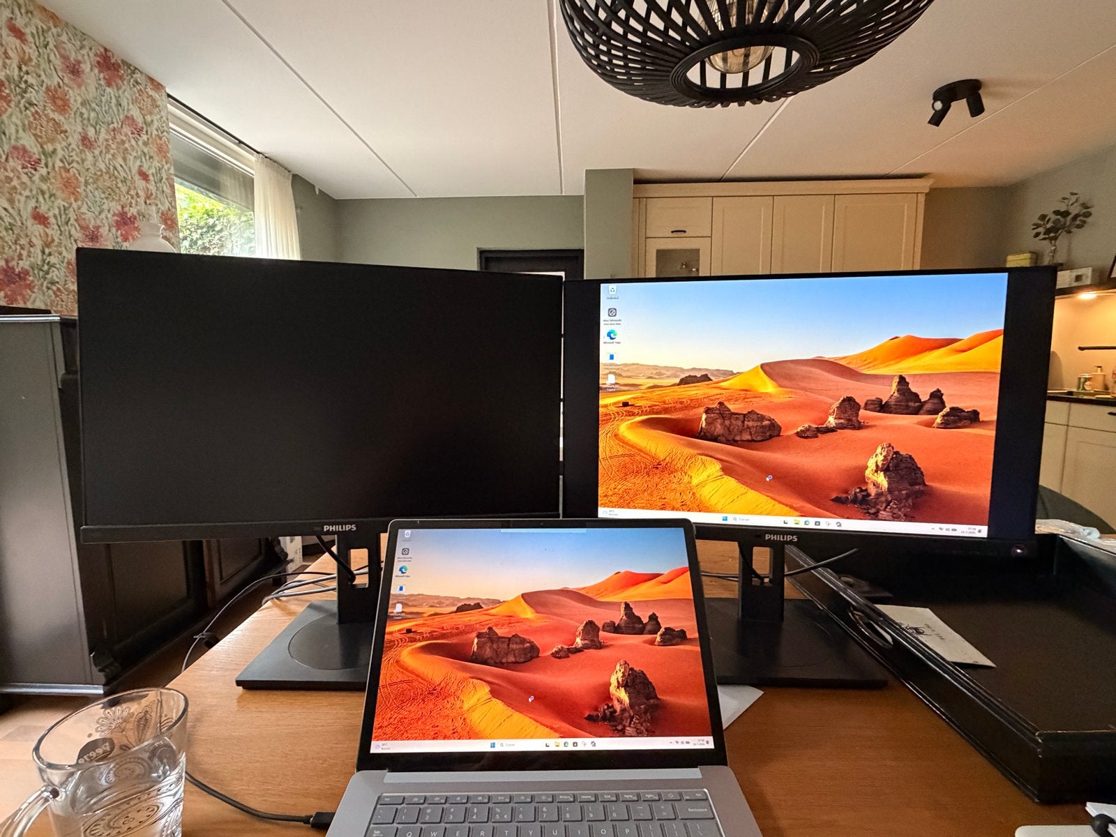 2x Philips monitoren met Thinkpad switchbox - Thuiswerk setu, Computers en Software, Monitoren, Ophalen, HDMI, In hoogte verstelbaar