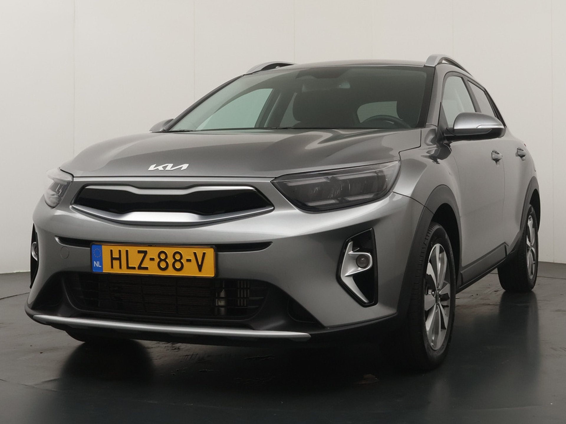 Kia Stonic 1.0 T-GDi MHEV DynamicPlusLine - Navigatie - Clim, Auto's, Voorwielaandrijving, Euro 6, Met garantie (alle), 100 pk