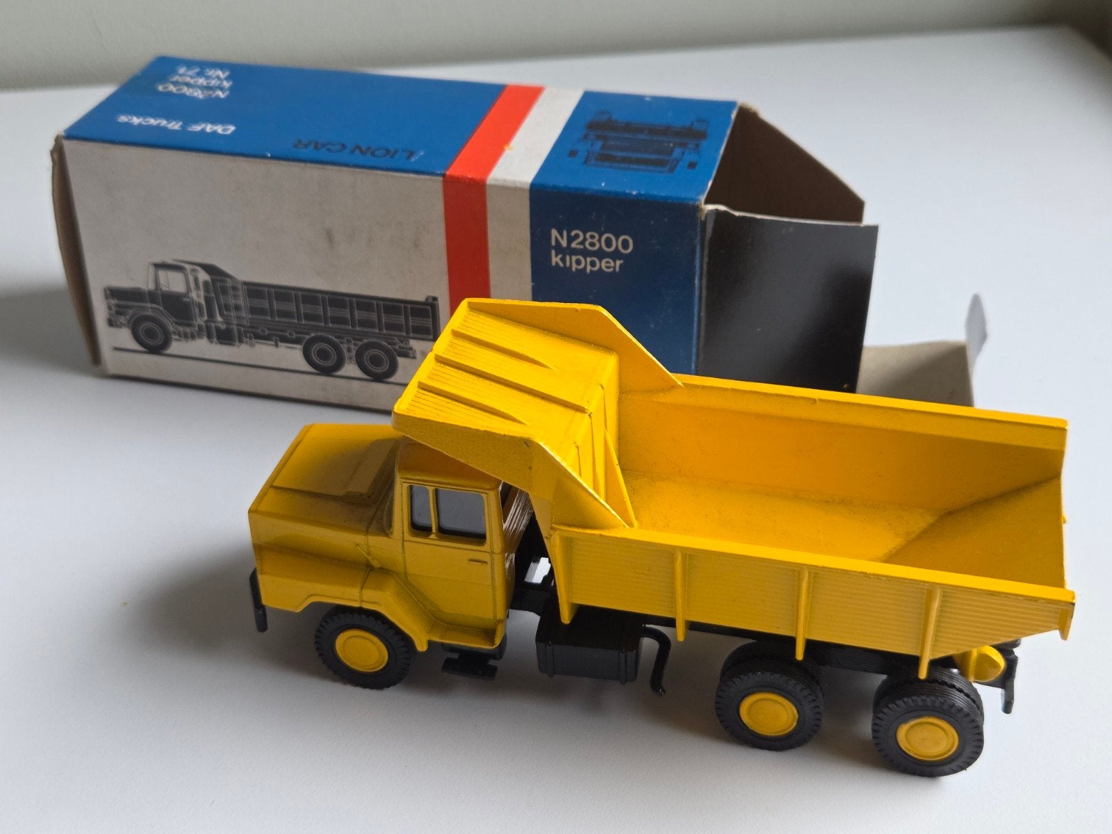 Lion Car DAF N2800 torpedo  nr. 71 met originele doos, Ophalen of Verzenden, Zo goed als nieuw, Bus of Vrachtwagen, Lion Toys