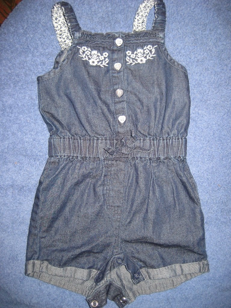 Kort jeans-broekje, 86, Made with Love, Ophalen of Verzenden, Zo goed als nieuw, Meisje, Broekje