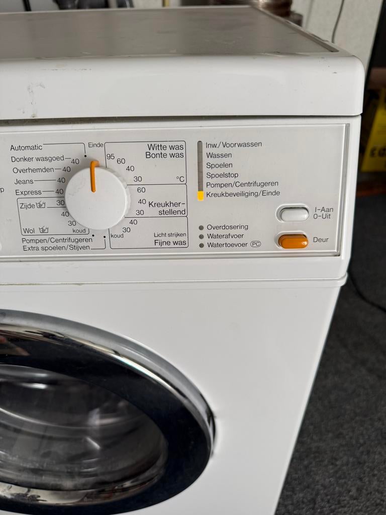 Miele wasmachines, Witgoed en Apparatuur, Wasmachines, Ophalen of Verzenden, Zo goed als nieuw, 1200 tot 1600 toeren