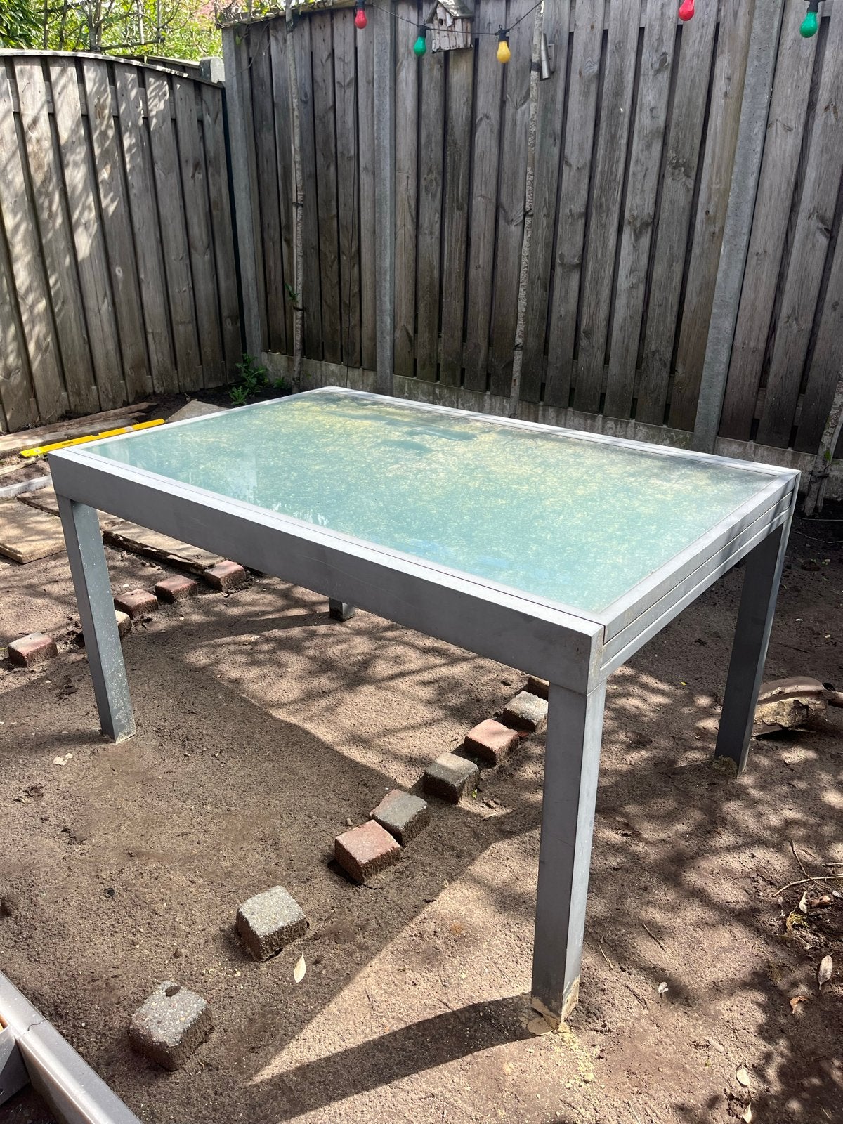 Uitschuifbare tuintafel - Gratis af te halen!, Ophalen, Gebruikt, Rechthoekig, Metaal