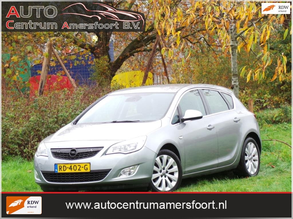Opel Astra 1.6 Sport ( INRUIL MOGELIJK ), Auto's, Opel, Voorwielaandrijving, Euro 5, 680 kg, 4 cilinders