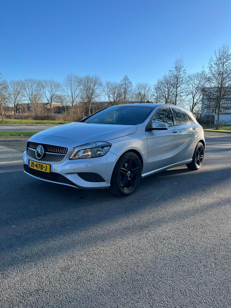 Mercedes-Benz A-Klasse A200, Auto's, Voorwielaandrijving, 1595 cc, Handgeschakeld, Particulier
