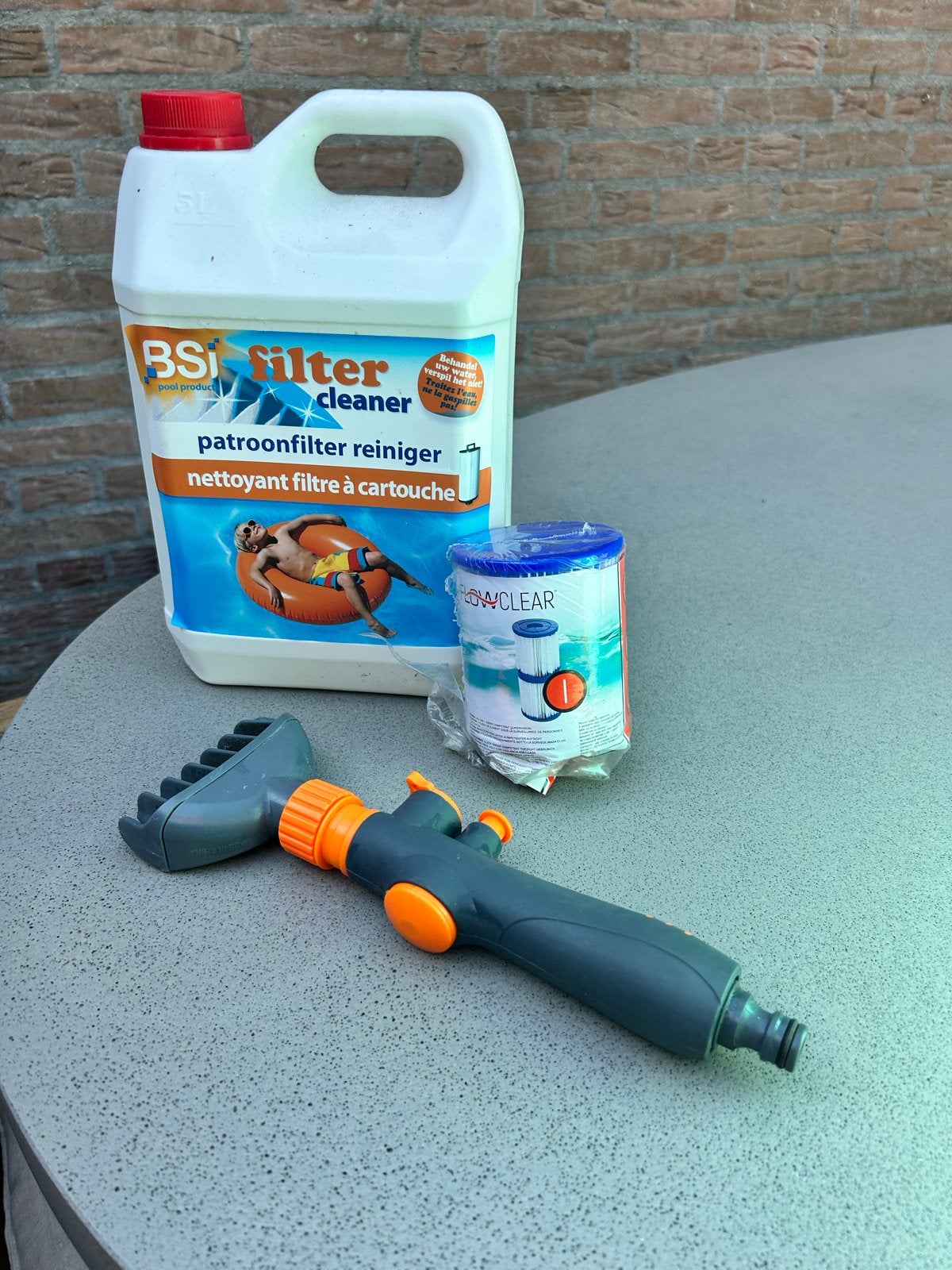 Zwembad onderhoudsset: filterreiniger 5L, filter & borstel, Verzenden, Nieuw, Reinigingsmiddel