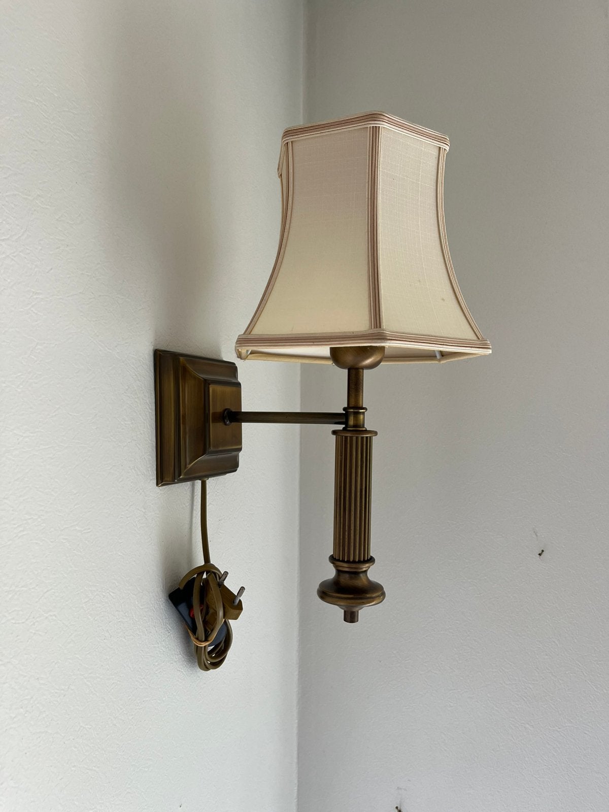 Kleine wandlamp, Ophalen, Gebruikt