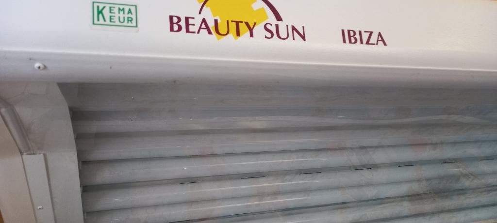 zonnebank Beauty Sun, Ophalen, Gebruikt, Zonnebank enkelzijdig, 10 tot 15 lampen