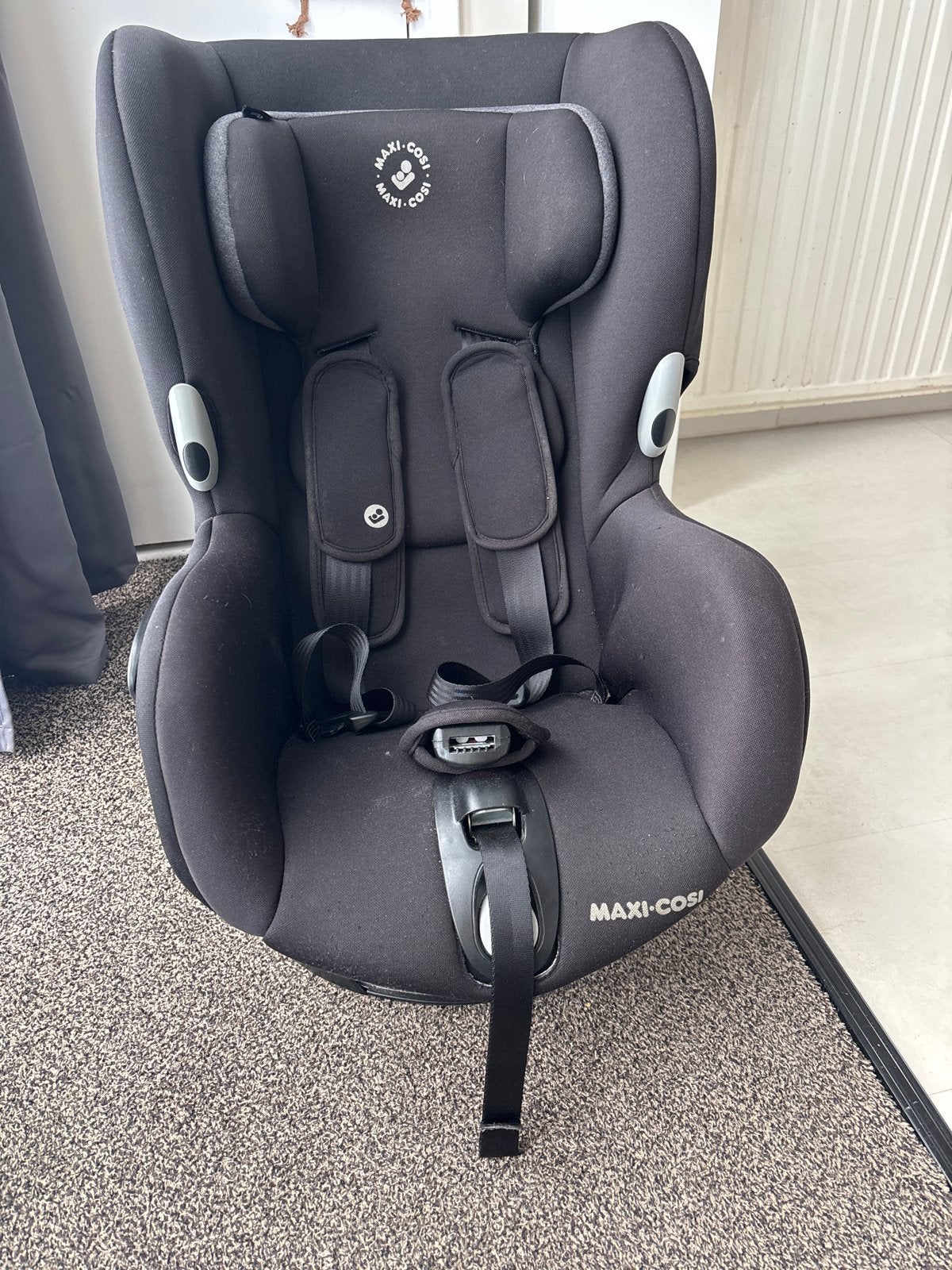 Maxi-Cosi Axiss Autostoel Zwart (9-18 kg)