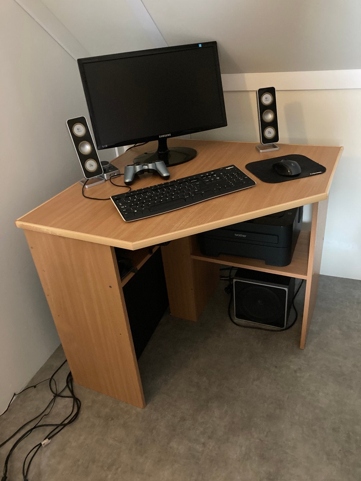 Hoekbureau, Huis en Inrichting, Bureaus, Gebruikt, Spaanplaat of MDF, Hoekbureau, Bruin