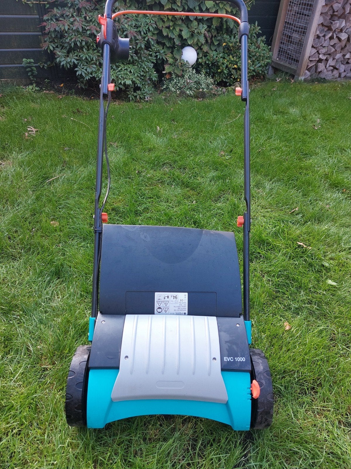 Gardena EVC 1000 Verticuteermachine - Elektrisch, Ophalen, Elektrische grasmaaier, Zo goed als nieuw, 30 t/m 39 cm