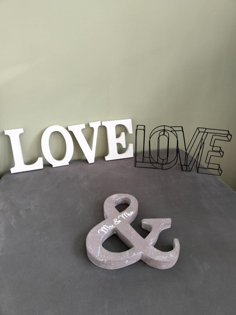 LOVE letters en mr & mrs, Hobby en Vrije tijd, Feestartikelen | Verhuur, Ophalen of Verzenden
